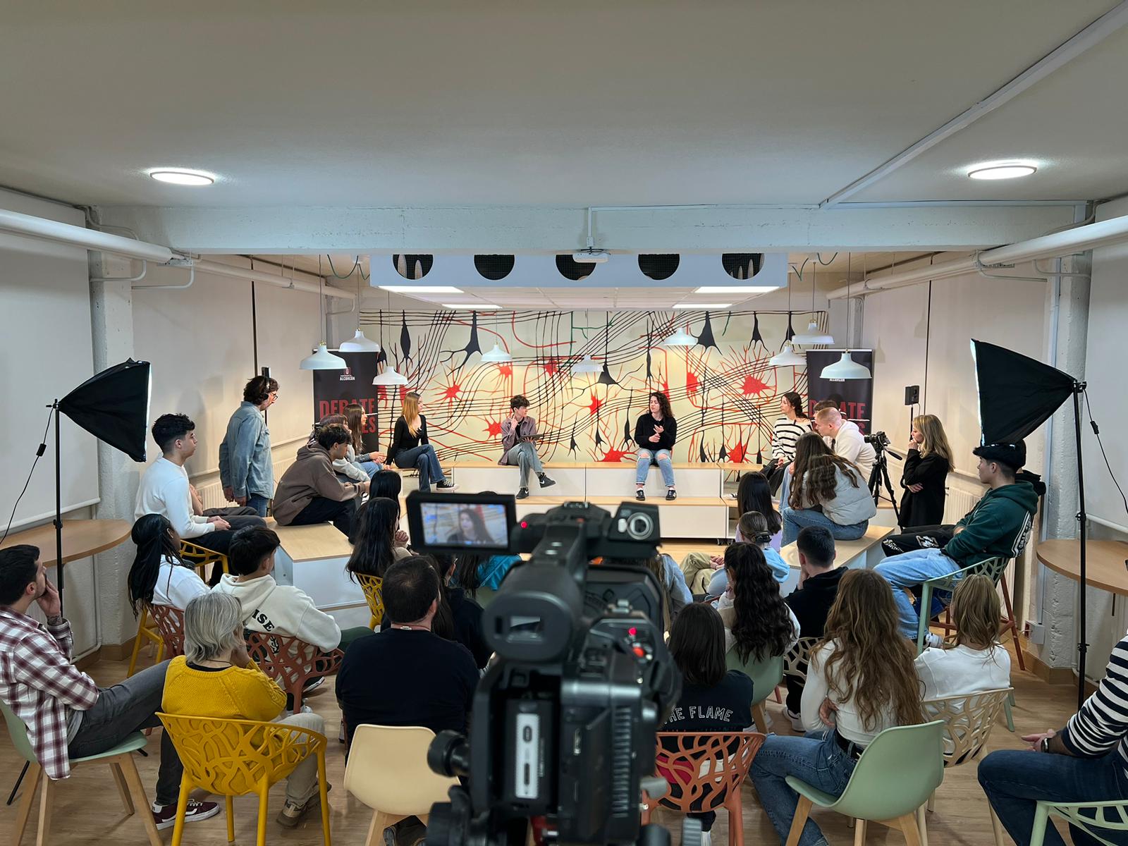 14-03-24 Debate entre Jóvenes