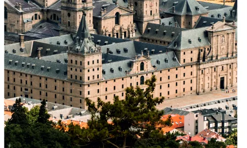 CICLO DE CONFERENCIAS LOS REALES SITIOS