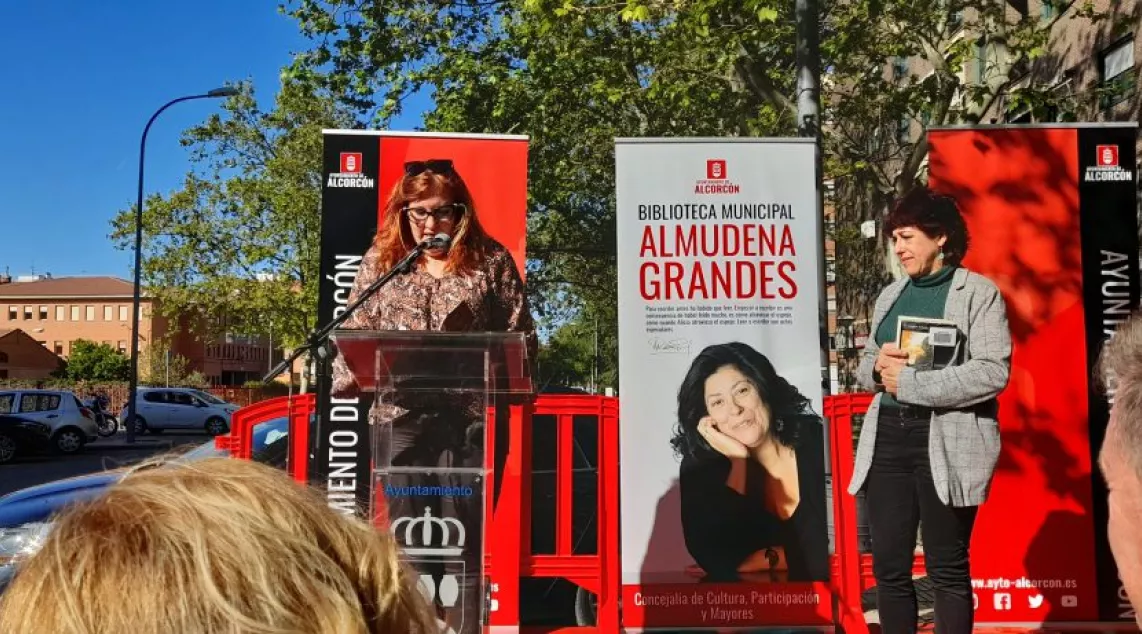 Homenaje a la escritora Almudena Grandes 3
