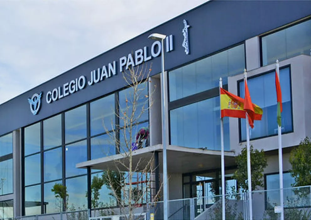Juan Pablo II School